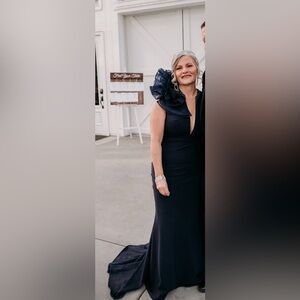 Cameron Blake size 6 formal dress